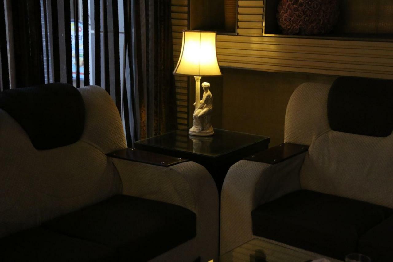 Gulberg Continental Hotel Λαχόρη Εξωτερικό φωτογραφία