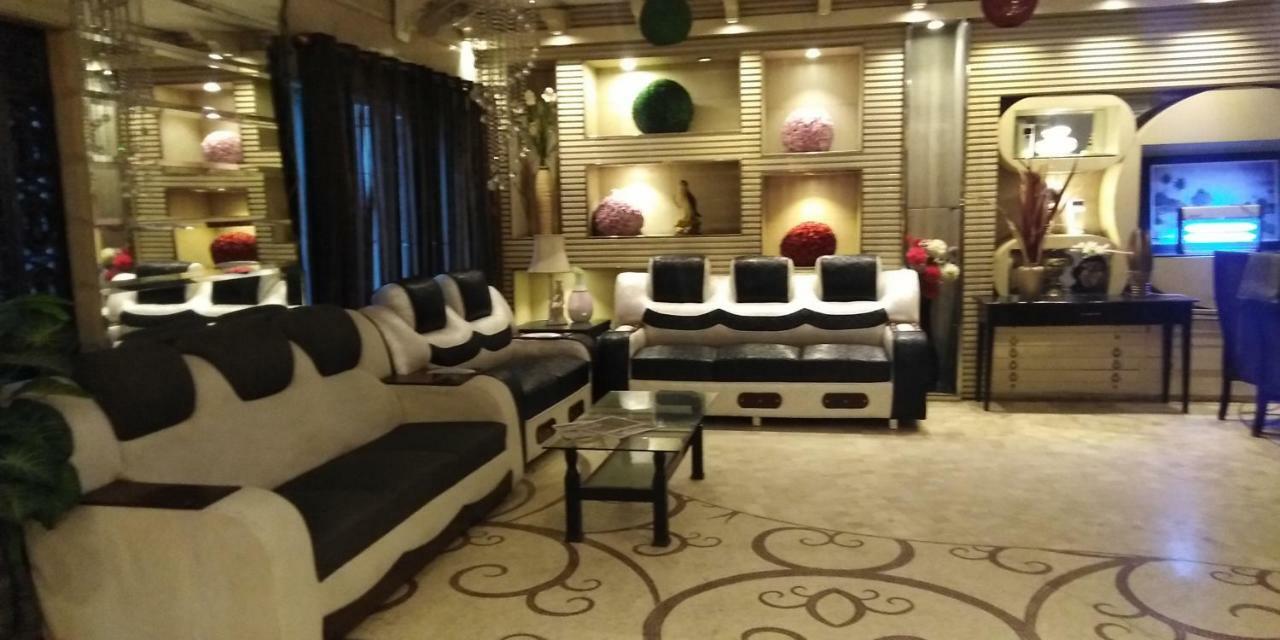 Gulberg Continental Hotel Λαχόρη Εξωτερικό φωτογραφία
